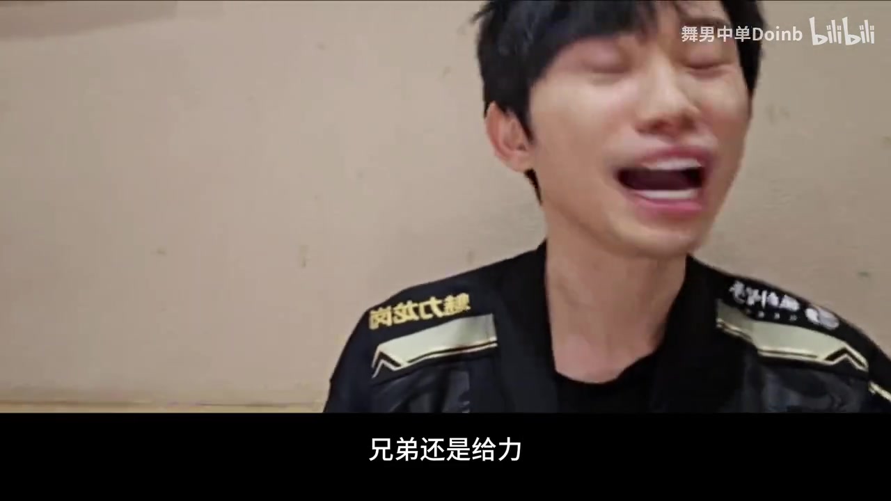 png电子官网Suki死亡提问：你和Tian和好了吗？ Doinb瞬间沉默不语