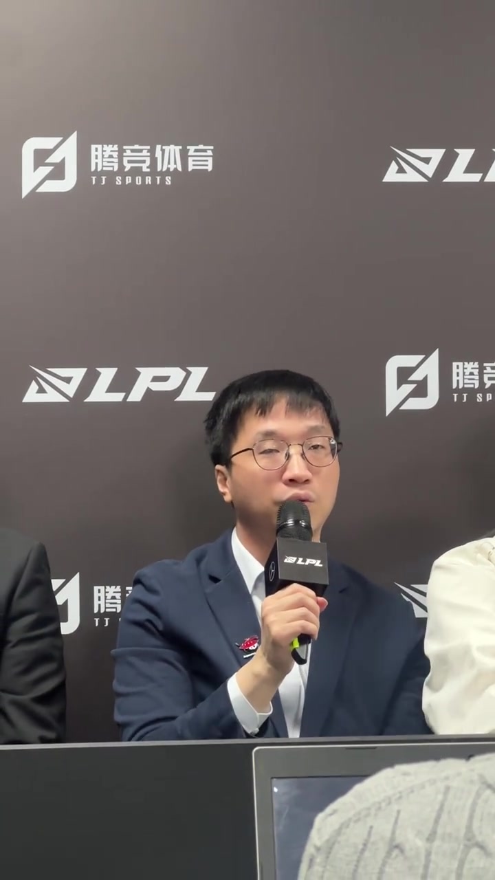 png电子平台Tabe谈结束换线版本：有些不会运营的队伍可能会变强 LPL格局大变