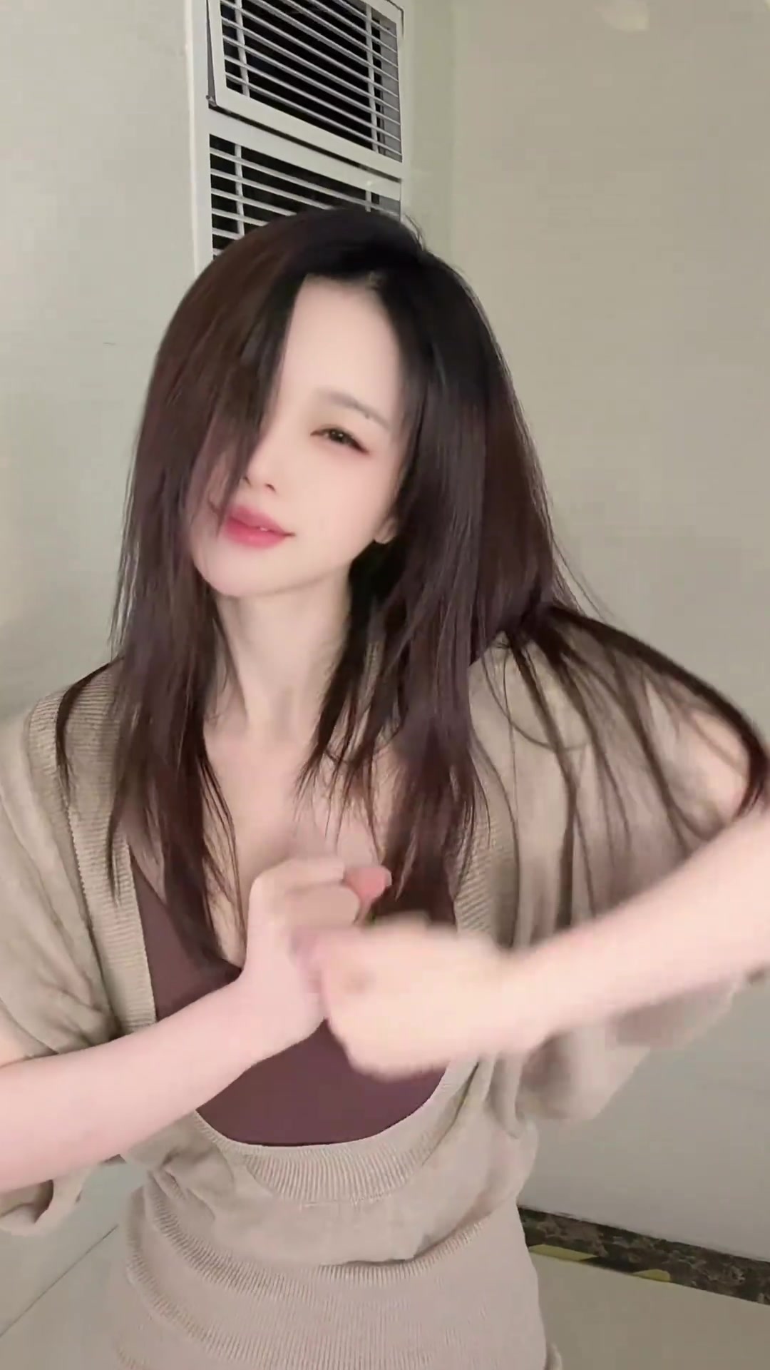 png电子平台妖精 快收了神通吧！《黑神话》萍萍演员超燃热舞：媚眼如丝