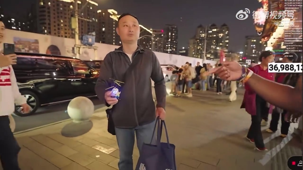 png电子平台难崩！王玮晨看Speed中国行被宰：悬浮小黄人网上15.8，他报150！