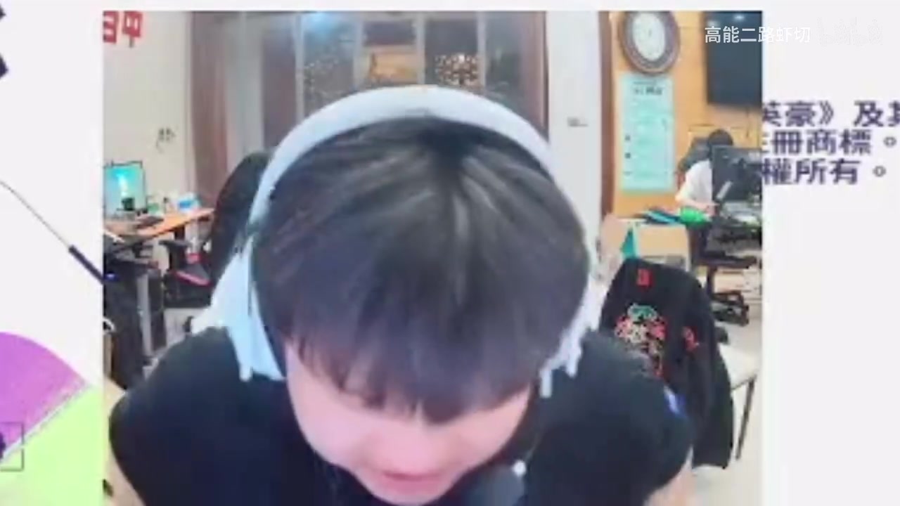 png电子平台浩东评论simon事件：希望EDG四兄弟调整心态 等着一起去多伦多！