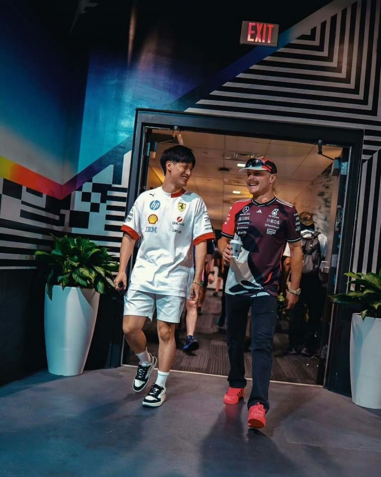 png电子网站外媒：凯迪拉克车队考虑经验丰富的车手，周冠宇博塔斯在候选名单