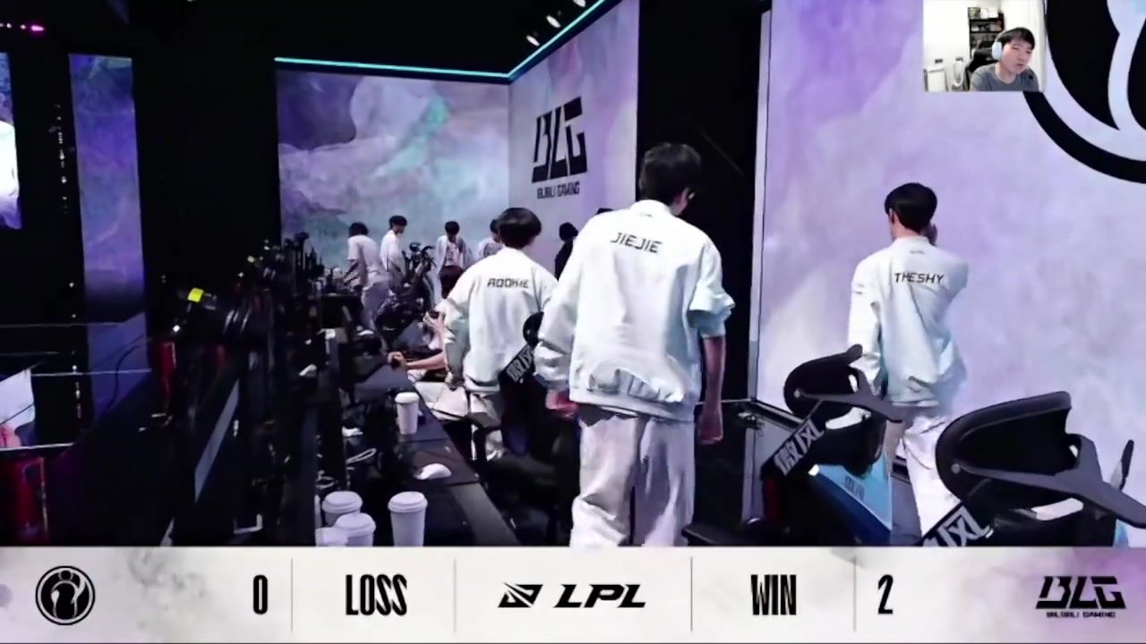 png电子官网Letme：iG被玩弄了！反正玩啥都差不多，要不豹女吧